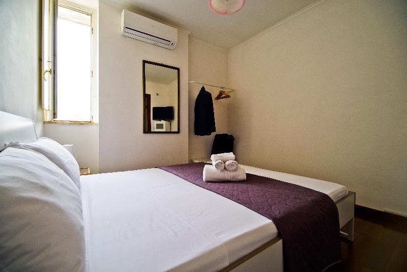 Bed And Travel Apartment Dogana Regia 15 Салерно Екстериор снимка